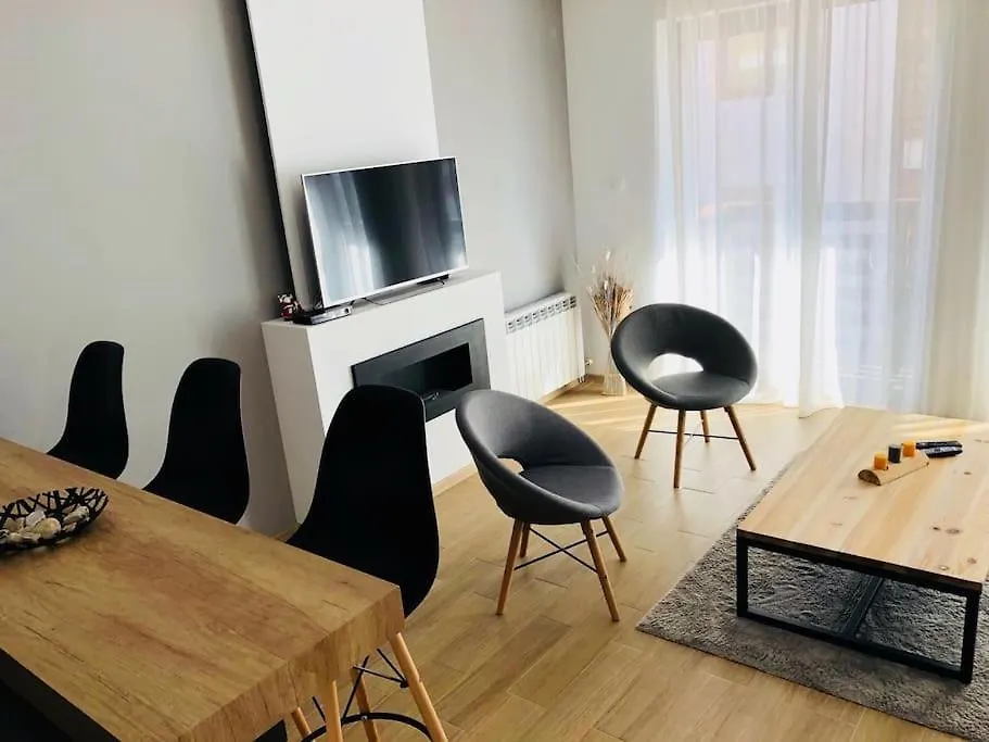 2 Bed Apartment In Bansko Resort
